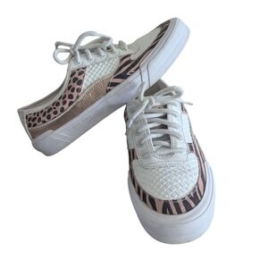 Sperry Women's Soletide White and Rose Gold Sneakers Sz.7.5
